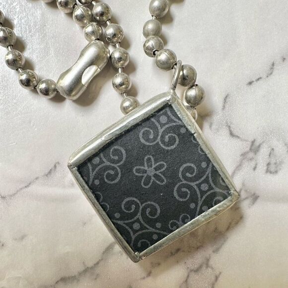 Silver tone love pendant necklace - Picture 5 of 8